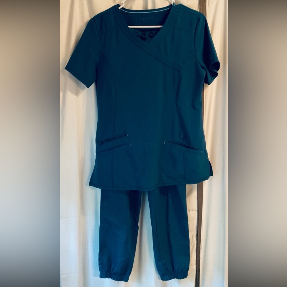 Women’s Scrubstar Deep Slate (Teal) Scrub Set - Short Sleeve Top & Jogger Pants